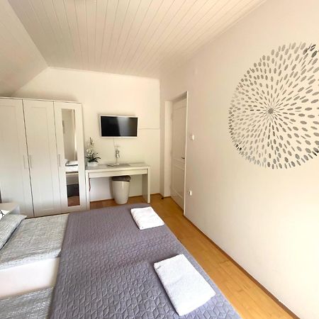 Do-Ti Apartmanház Balatonlelle Exterior foto