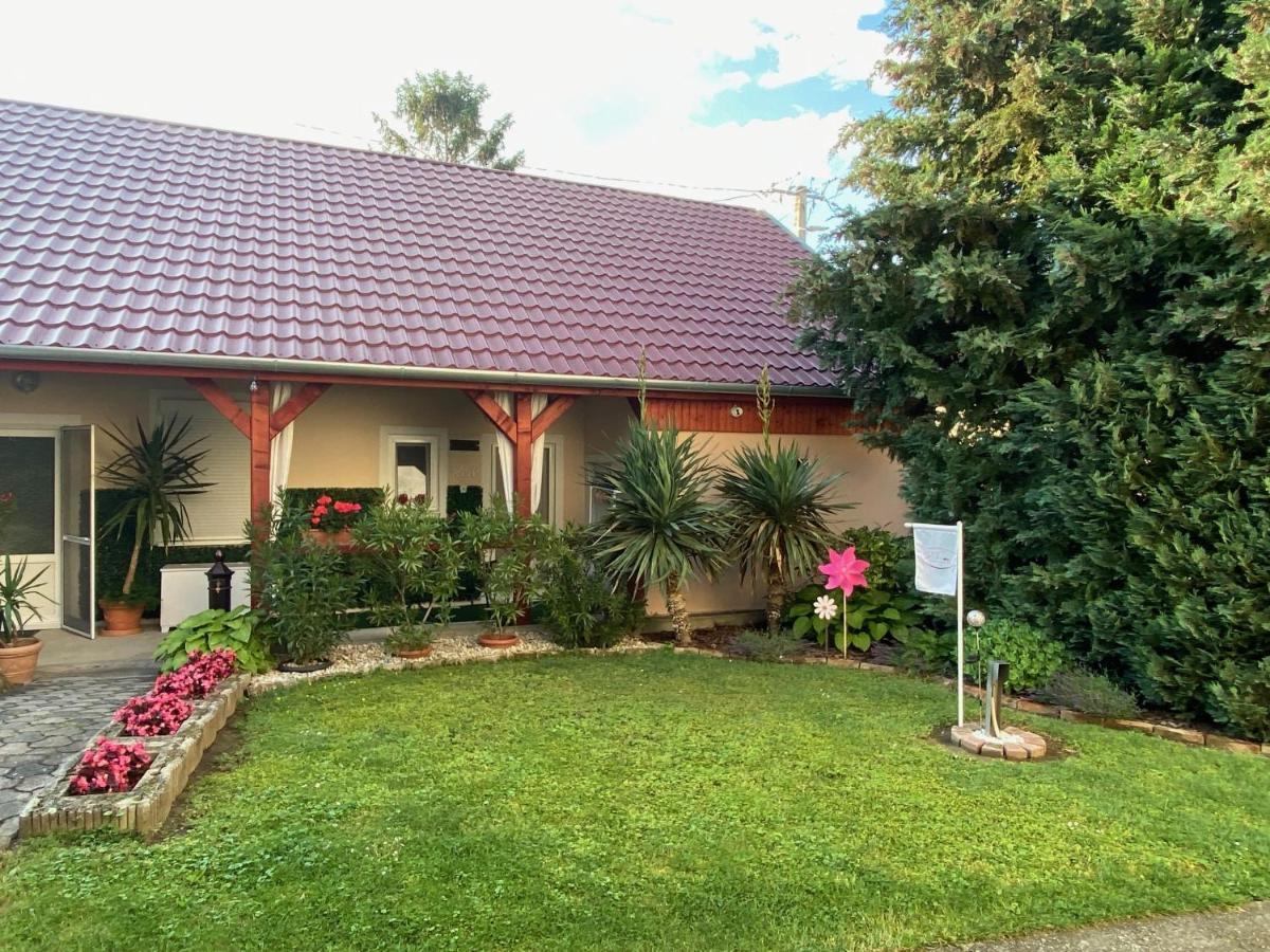 Do-Ti Apartmanház Balatonlelle Exterior foto